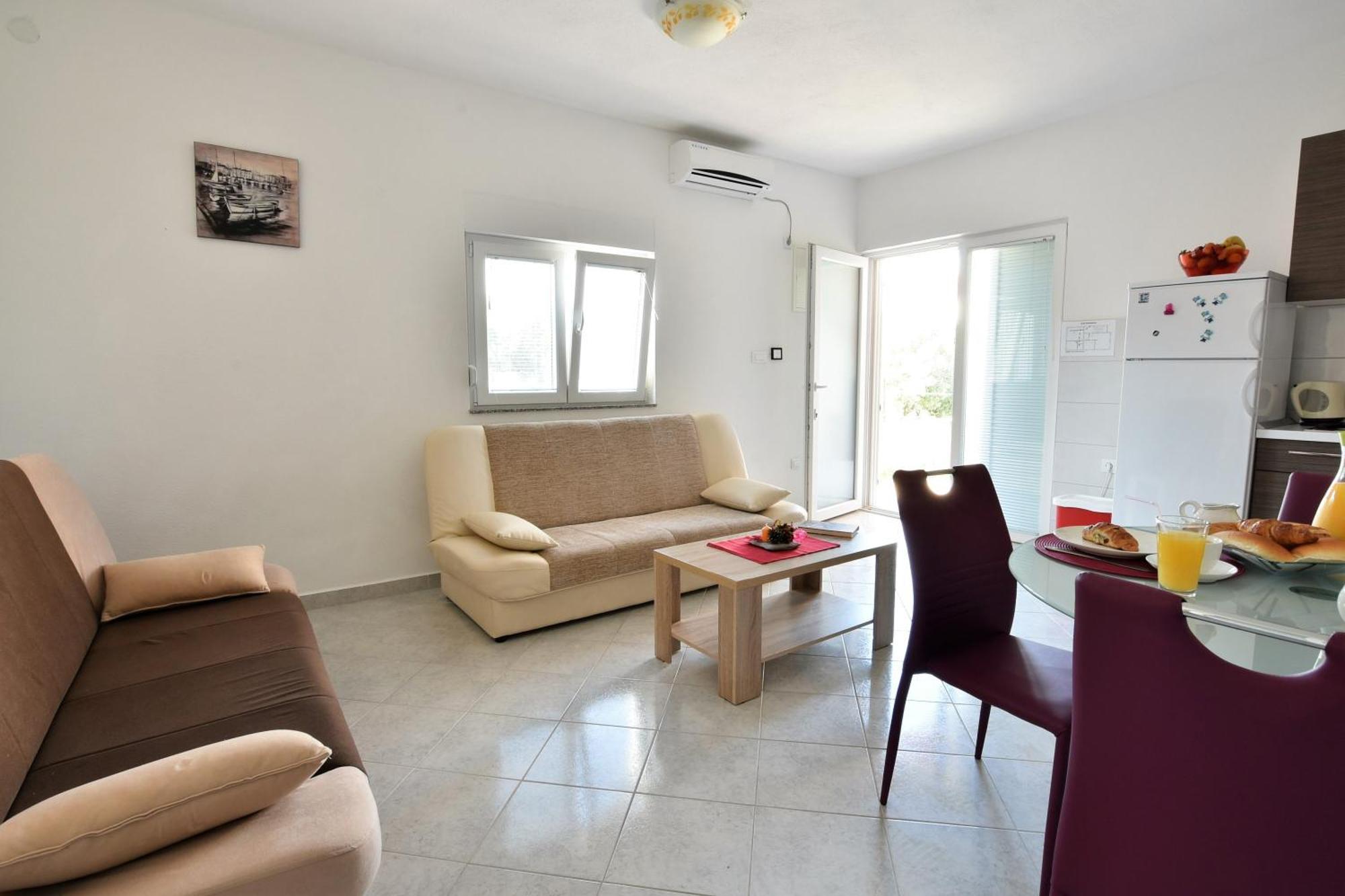Apartmani Natasa Nino Jezera, Murter Rom bilde