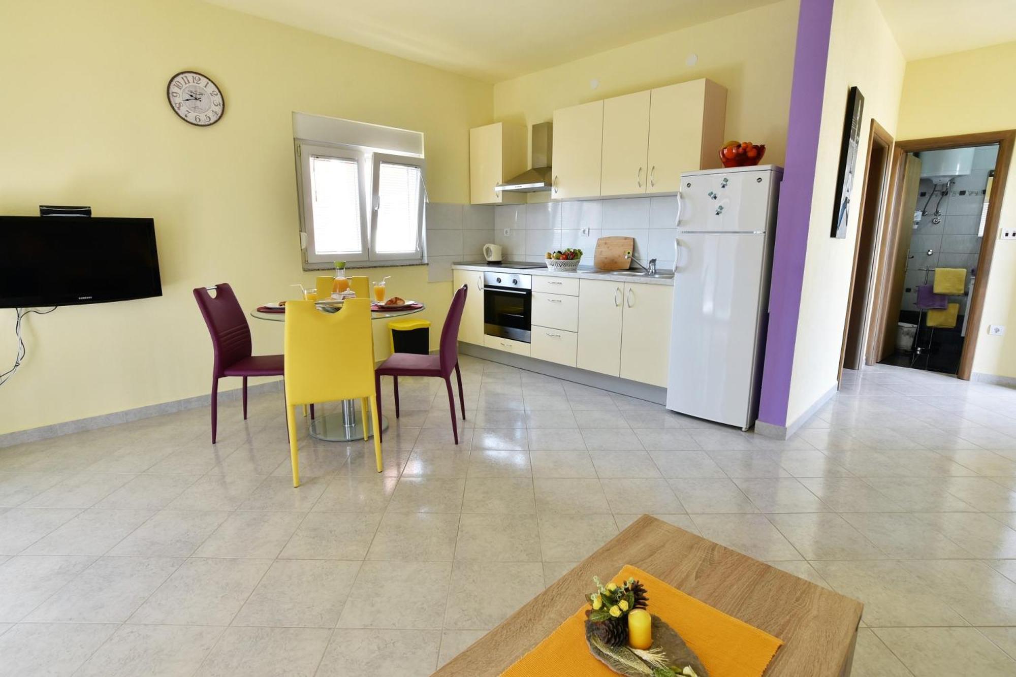 Apartmani Natasa Nino Jezera, Murter Rom bilde