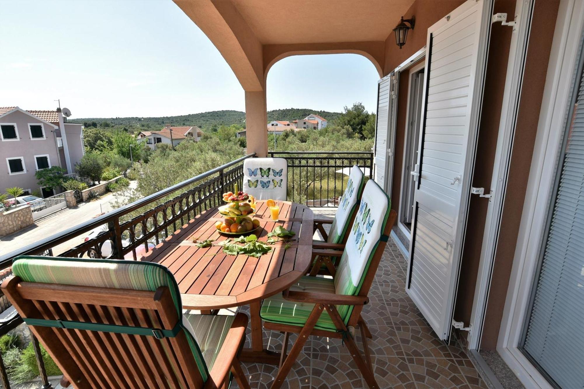 Apartmani Natasa Nino Jezera, Murter Rom bilde